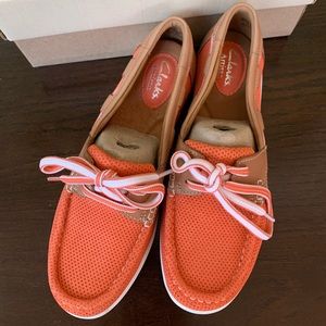 NEW IN BOX Women’s Clark boat shoes sz 6.5